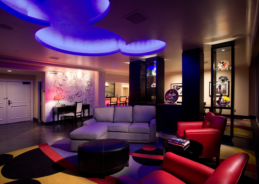 MICKEY MOUSE PENTHOUSE